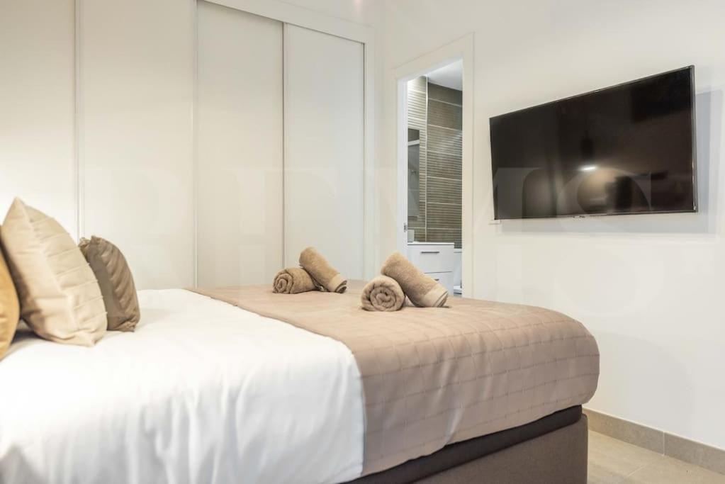 Modern Apartment With Patio & Parking By Rems Málaga Kültér fotó