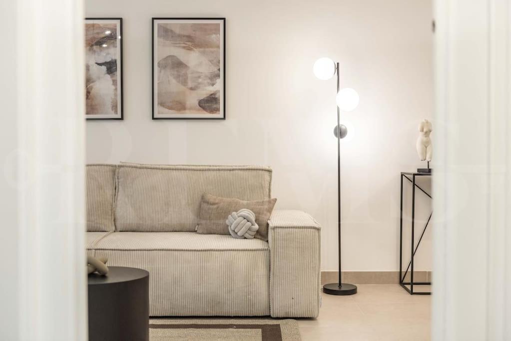 Modern Apartment With Patio & Parking By Rems Málaga Kültér fotó