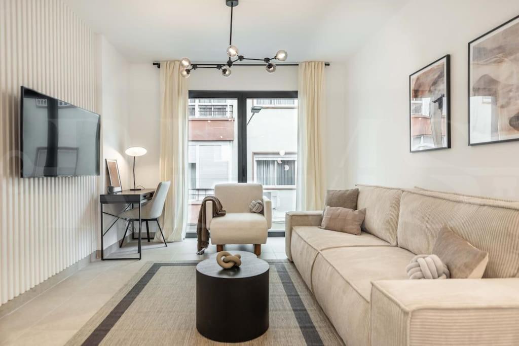 Modern Apartment With Patio & Parking By Rems Málaga Kültér fotó