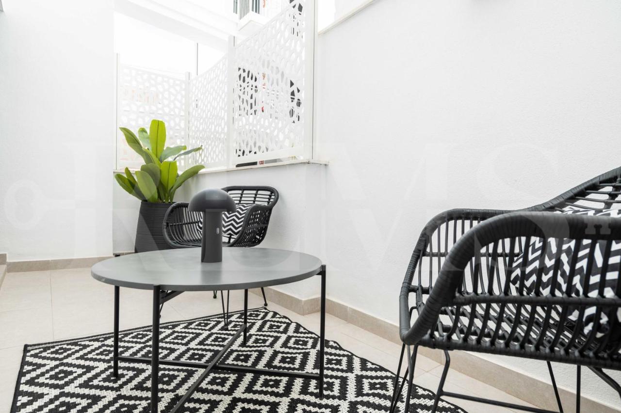 Modern Apartment With Patio & Parking By Rems Málaga Kültér fotó